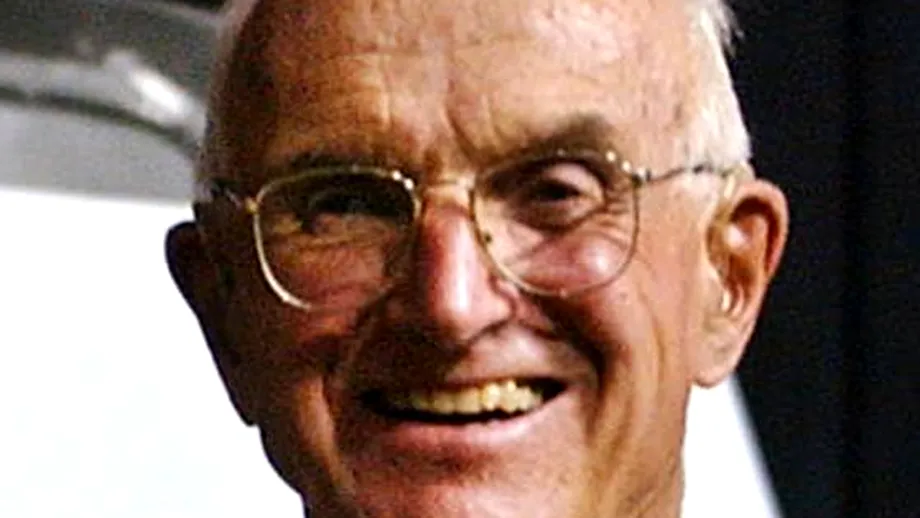A  murit Joseph Murray, medicul care a realizat primul transplant de organe din lume