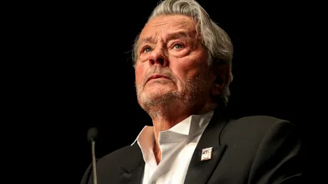 În ce stare se află Alain Delon. Un medic a fost chemat să evalueze starea de sănătate a actorului