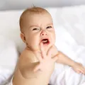 5 motive pentru care copilul se poate trezi plângând