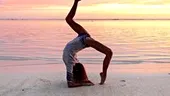 Cum te poate ajuta yoga să faci faţă alergiilor de vară